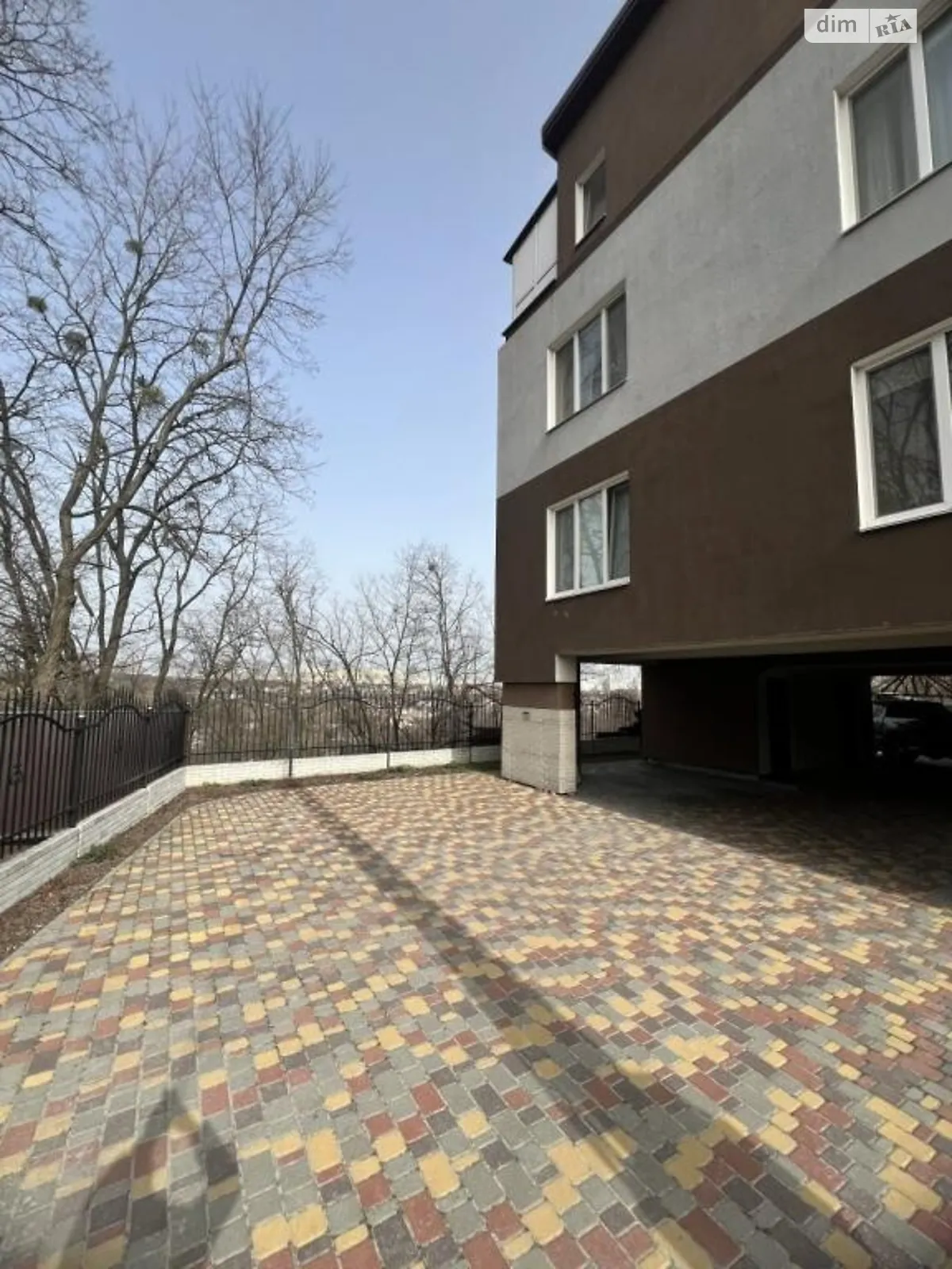 Продается 2-комнатная квартира 50 кв. м в Киеве, ул. Полянская, 22А