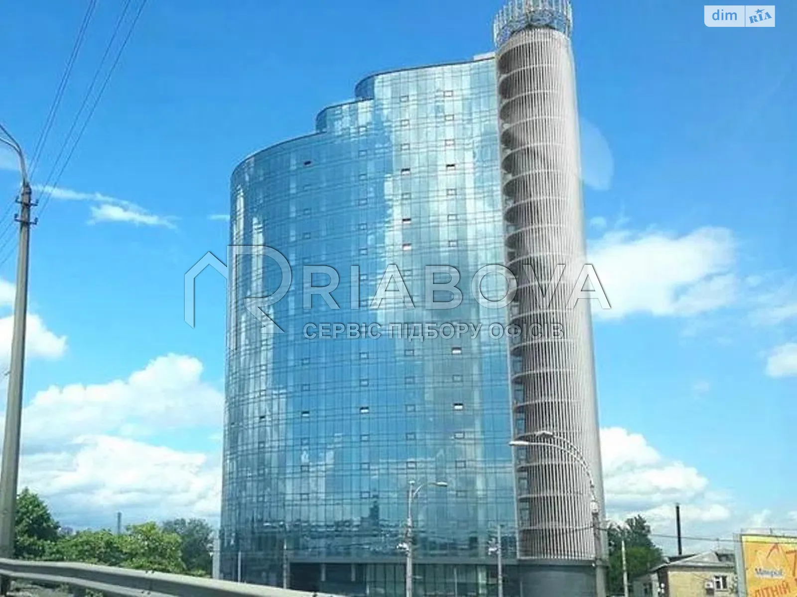 просп. Степана Бандери, цена: 10137 $