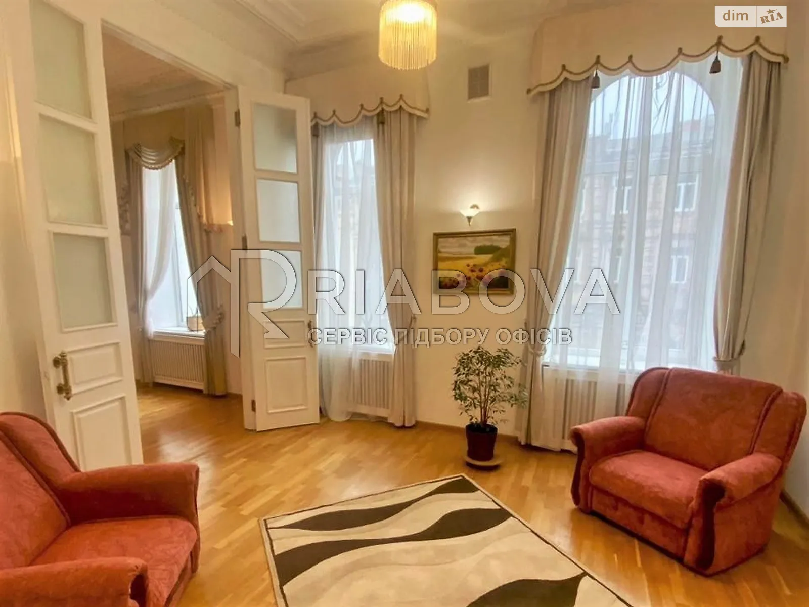 Здається в оренду офіс 237 кв. м в бізнес-центрі, цена: 3500 $ - фото 1