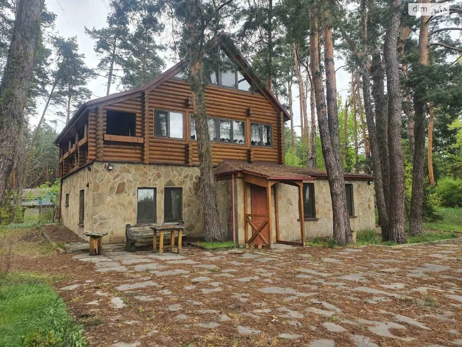 Продается дом на 3 этажа 177 кв. м с гаражом, цена: 110000 $ - фото 1