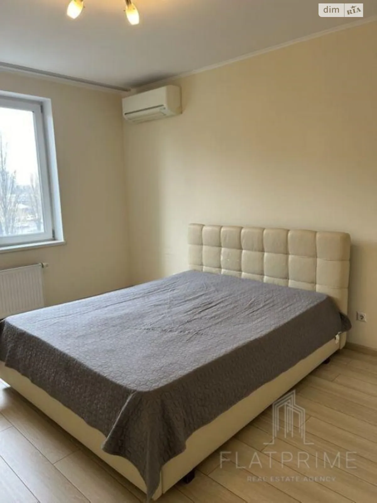 Продается 1-комнатная квартира 75 кв. м в Киеве, ул. Вячеслава Черновола, 27