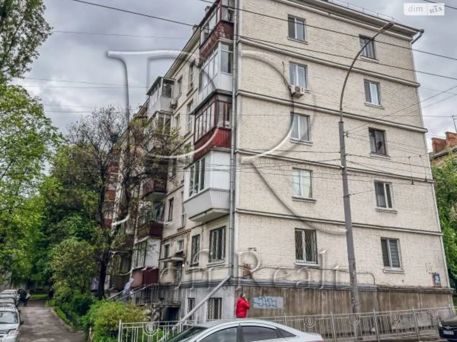 Продается 1-комнатная квартира 32 кв. м в Киеве, ул. Брюлова, 12 - фото 1