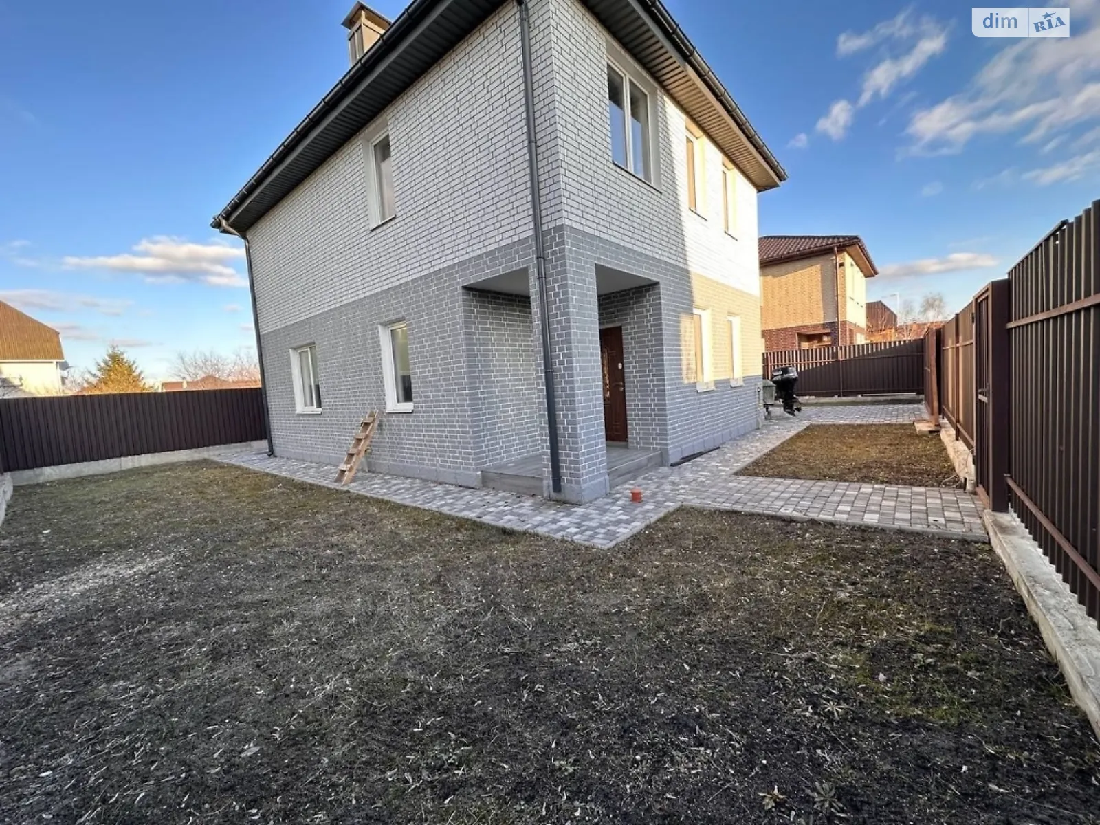 Продается дом на 2 этажа 150 кв. м с террасой, цена: 125000 $
