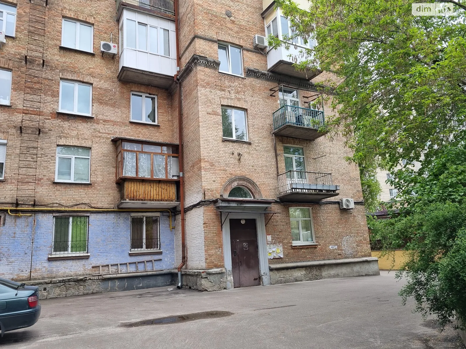 Продается комната 54 кв. м в Киеве, цена: 30000 $