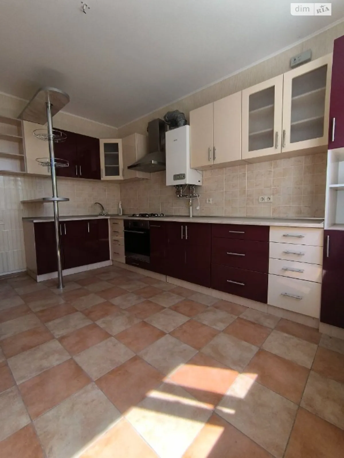 Продается часть дома 98 кв. м с беседкой, цена: 95000 $ - фото 1