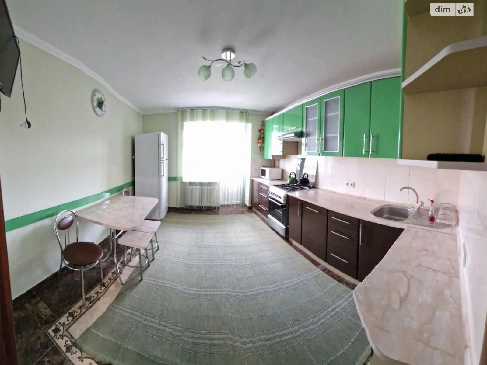 2-кімнатна квартира 62 кв. м у Тернополі, вул. Тролейбусна