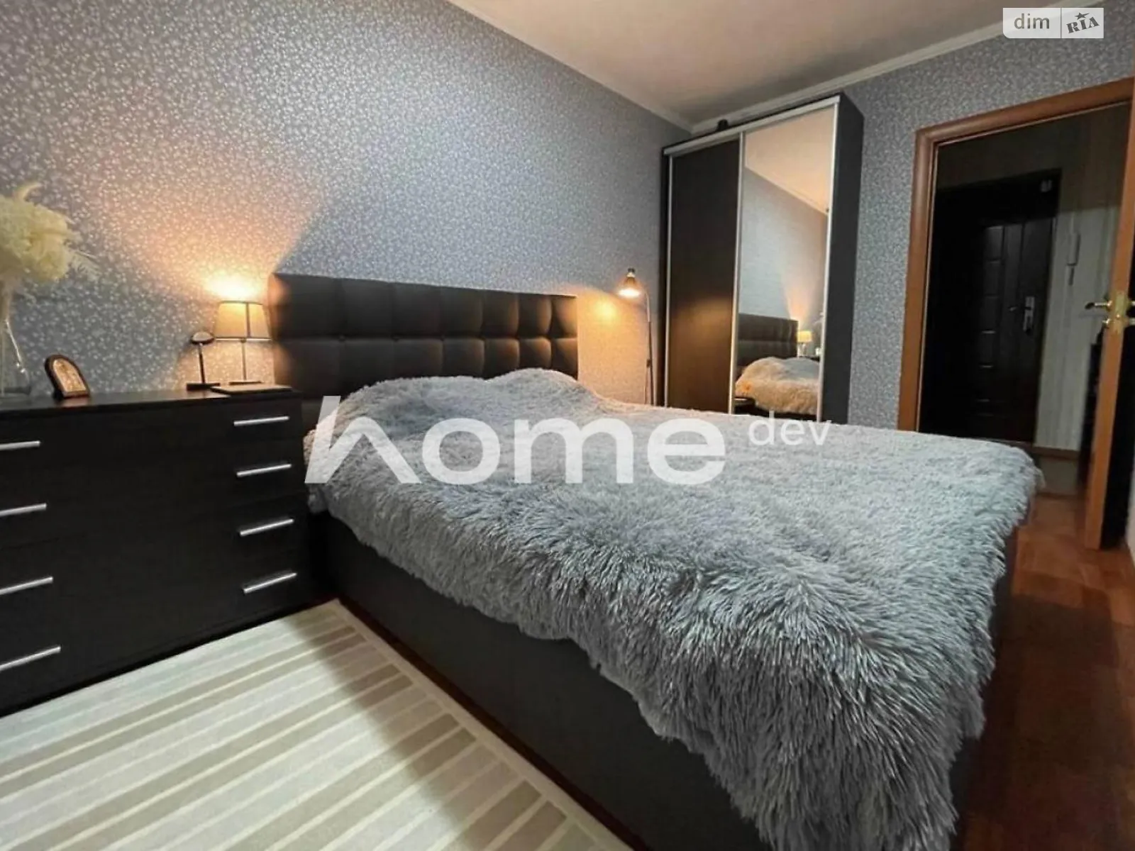 Продается 2-комнатная квартира 46 кв. м в Киеве, бул. Кольцова