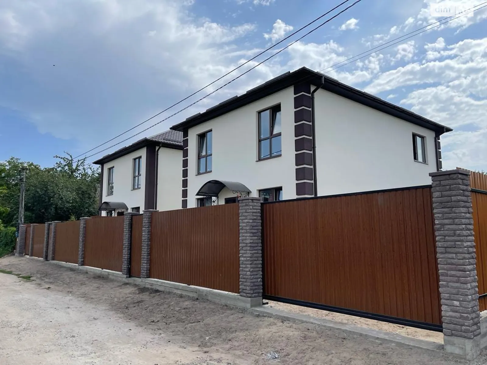 Продається будинок 2 поверховий 140 кв. м з каміном, цена: 78600 $ - фото 1