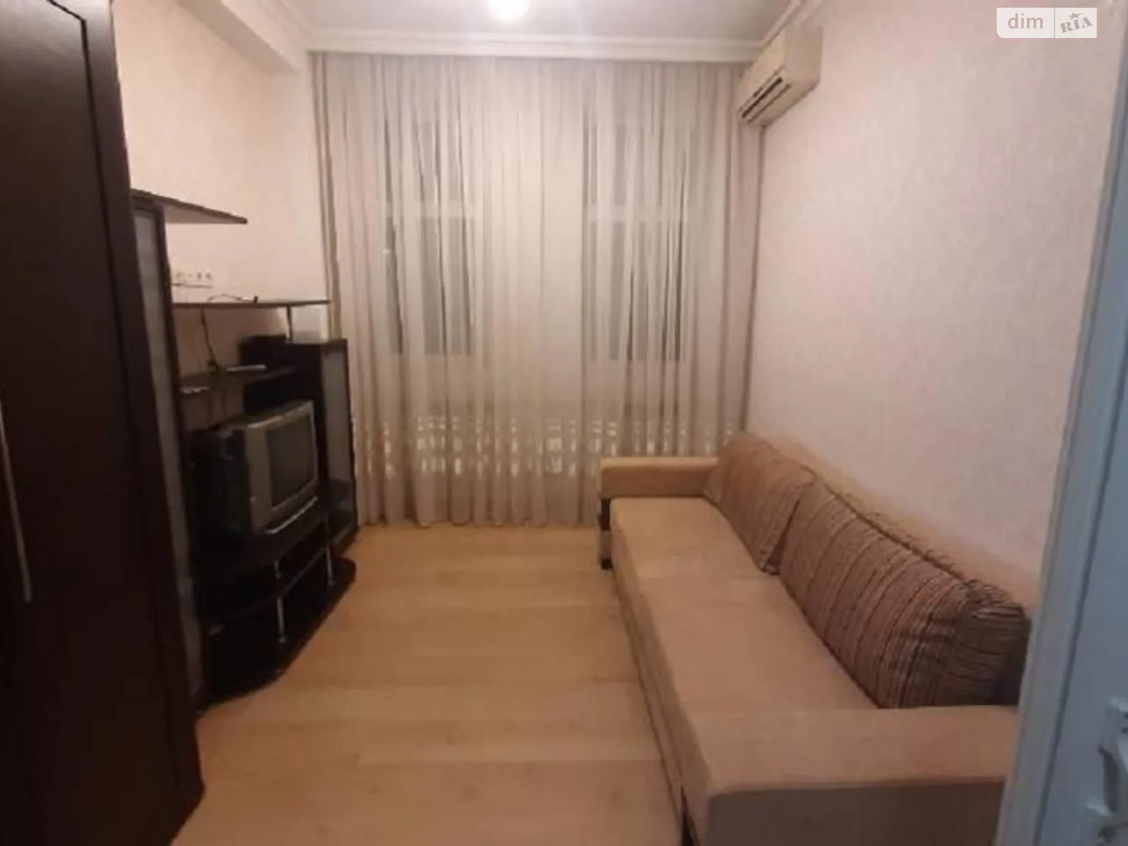 Продается 1-комнатная квартира 23 кв. м в Одессе, ул. Атамана Головатого - фото 1