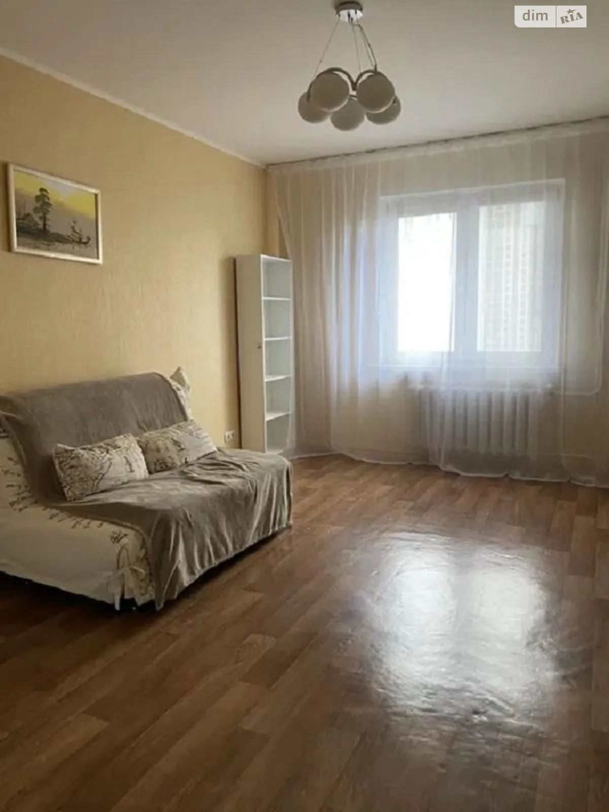 Продается 1-комнатная квартира 43 кв. м в Киеве, ул. Урловская, 38