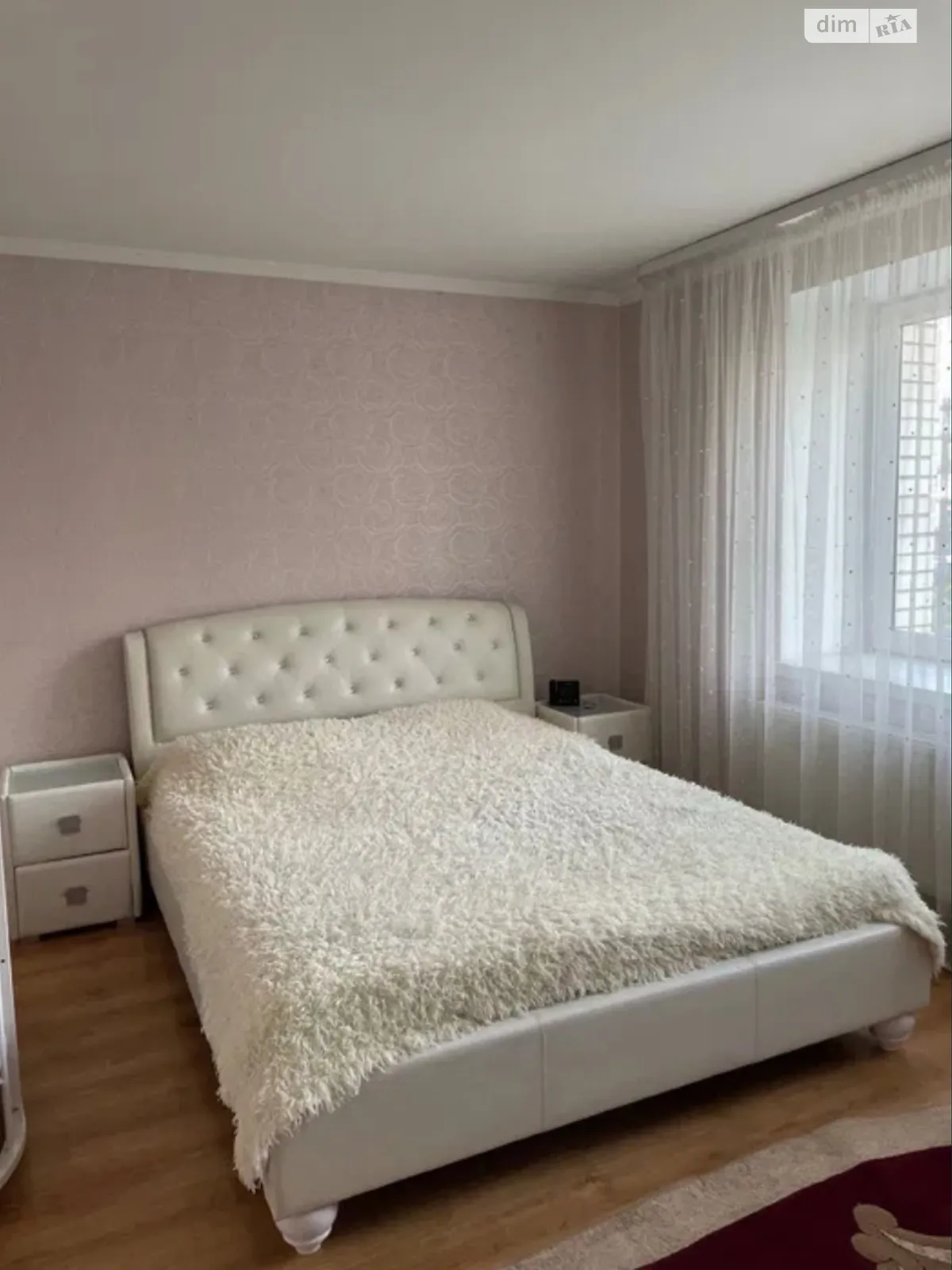 2-кімнатна квартира 72 кв. м у Тернополі, цена: 13000 грн