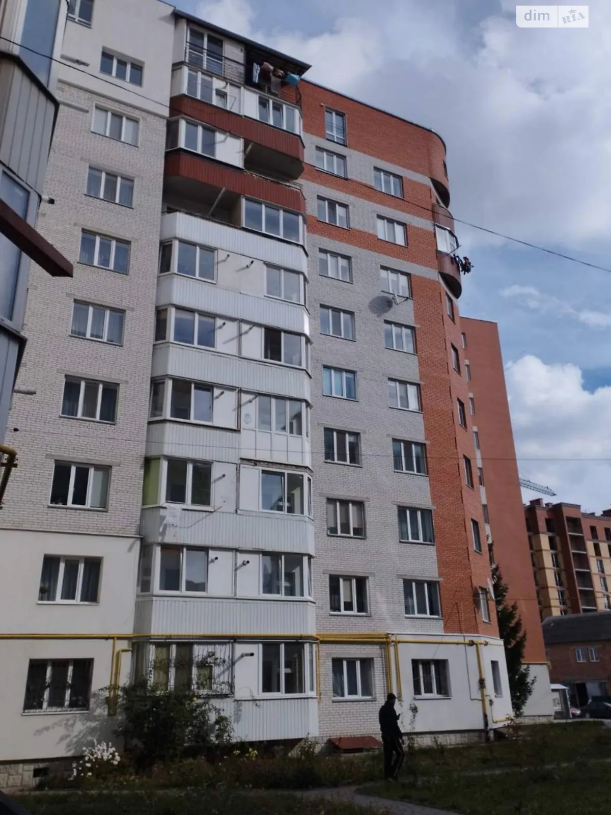 2-кімнатна квартира 50 кв. м у Тернополі, вул. Тролейбусна, 5Б - фото 2