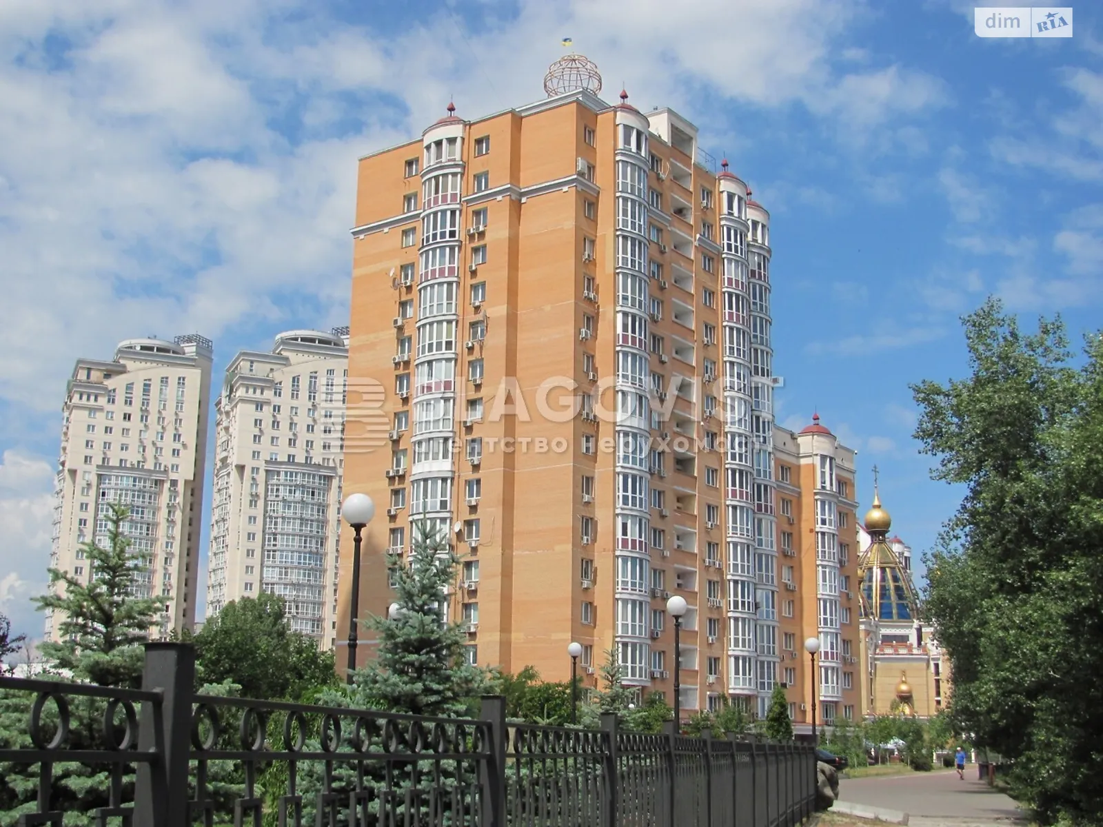 Продается 1-комнатная квартира 56.3 кв. м в Киеве, наб. Оболонская, 3 - фото 1