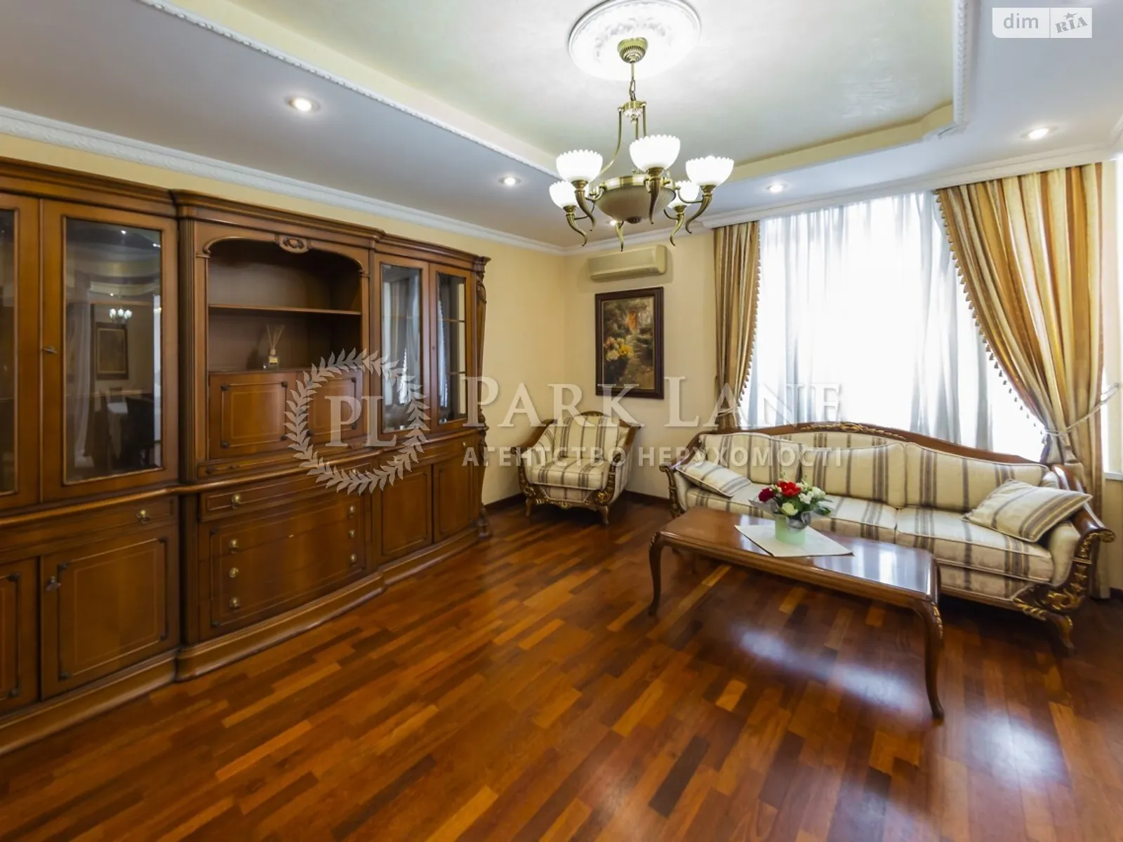 Сдается в аренду 5-комнатная квартира 280 кв. м в Киеве, ул. Казимира Малевича, 83