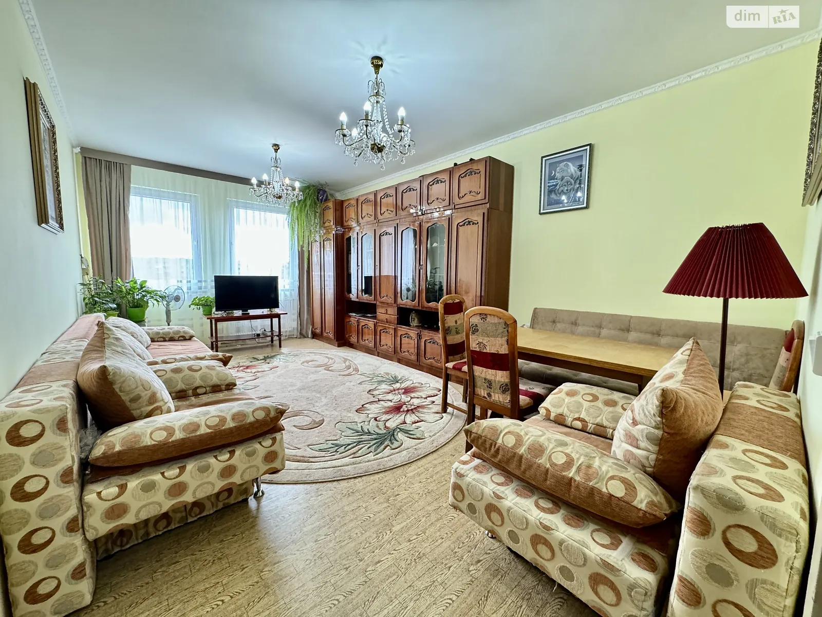 Продается 2-комнатная квартира 54.6 кв. м в Стрые, ул. Степана Ленкавского, 6