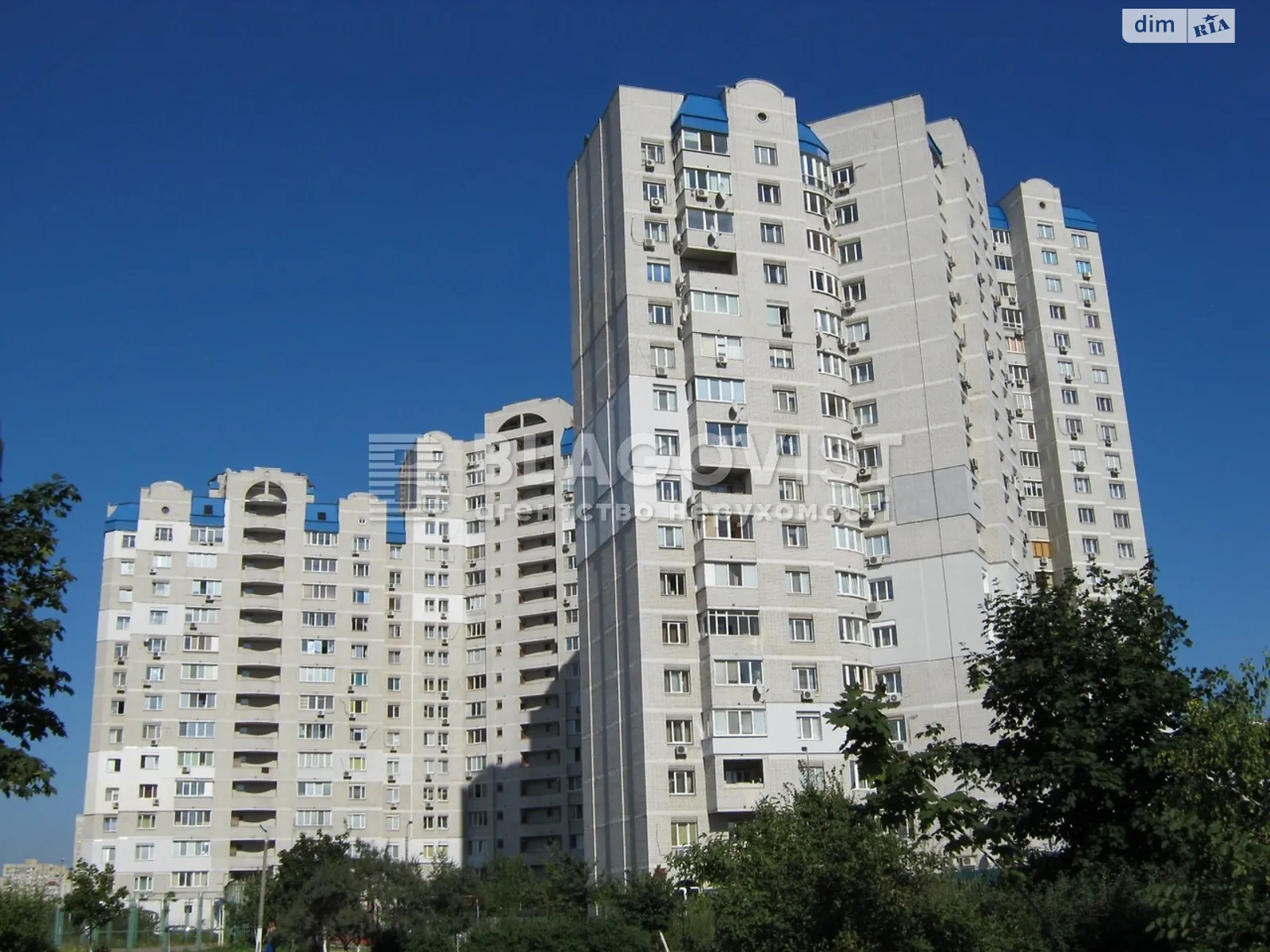 Продается 4-комнатная квартира 140 кв. м в Киеве, ул. Драгоманова, 31Б - фото 1