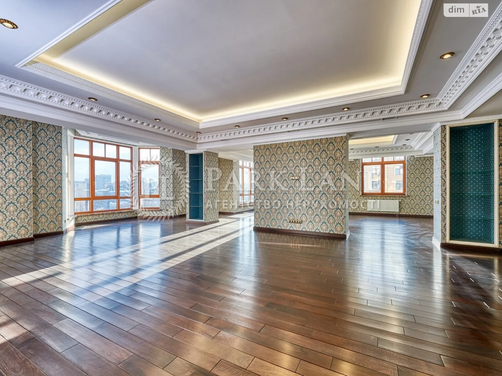 Продается 3-комнатная квартира 288 кв. м в Киеве, ул. Михайла Грушевского - фото 1
