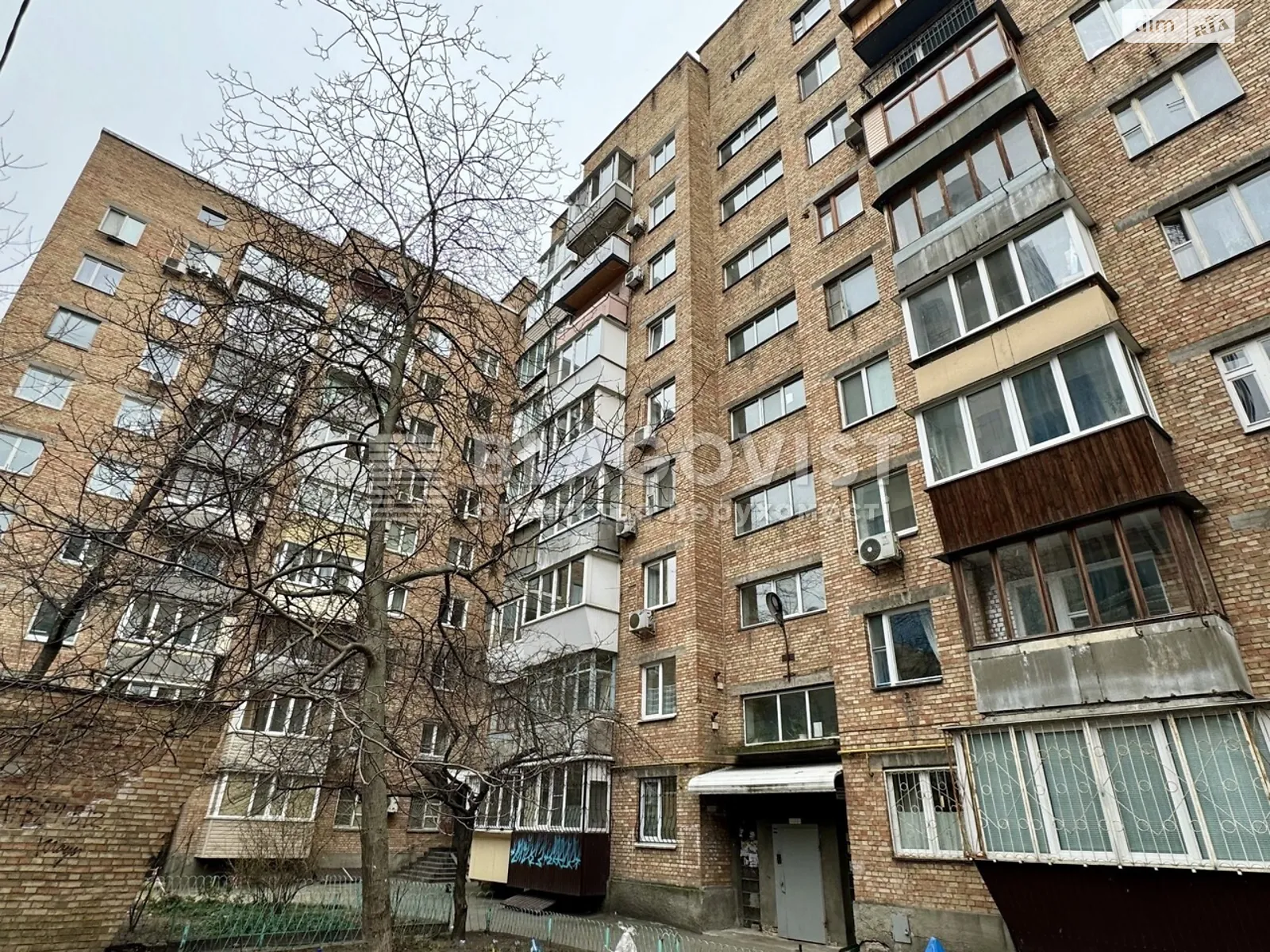 Продается 2-комнатная квартира 50 кв. м в Киеве, ул. Шелковичная, 48