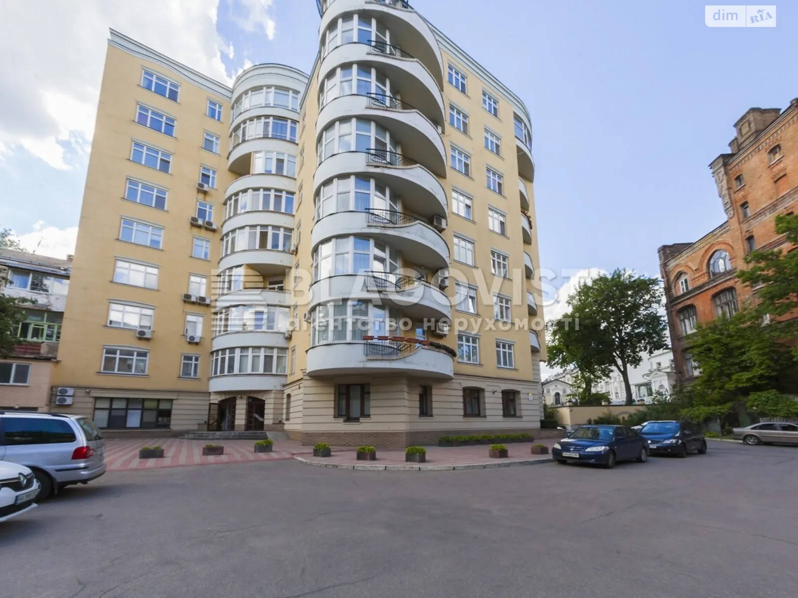 Продається 3-кімнатна квартира 122.1 кв. м у Києві, вул. Миколи Лисенка - фото 1