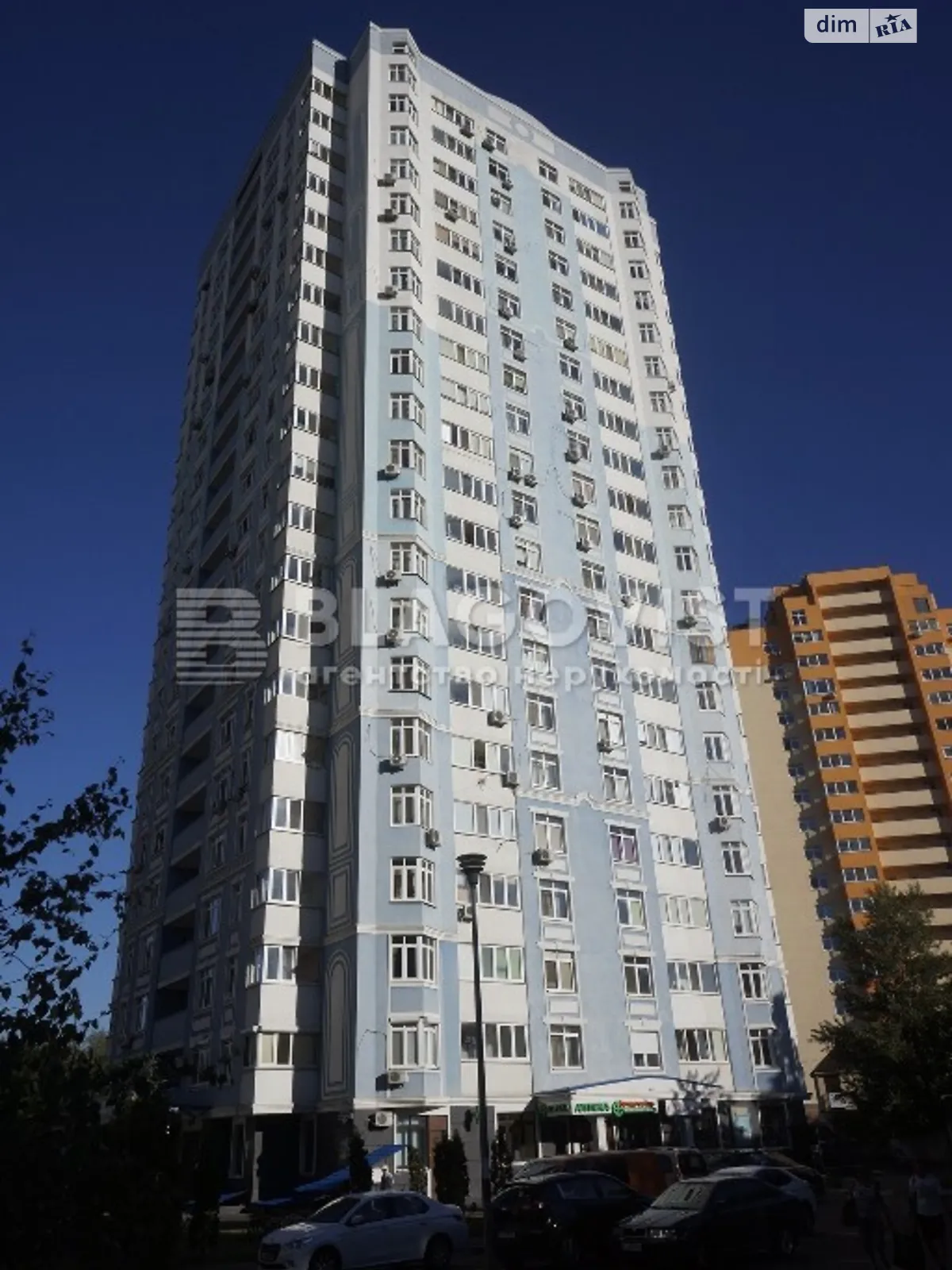 Продается 1-комнатная квартира 63 кв. м в Киеве, ул. Воскресенская, 12В - фото 1