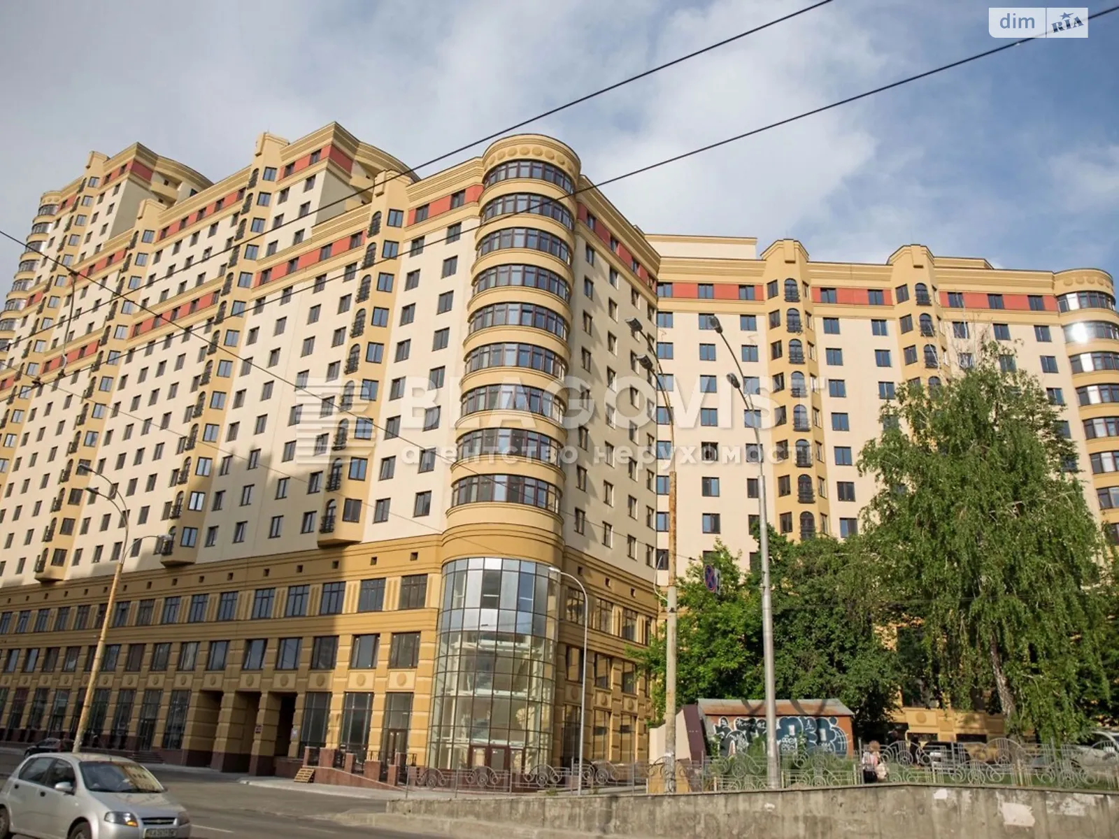 Продается 2-комнатная квартира 110 кв. м в Киеве, ул. Полтавская, 10 - фото 1