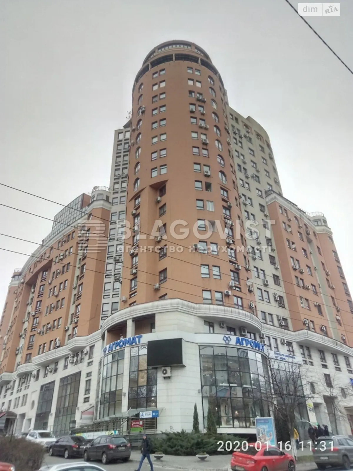 Сдается в аренду 3-комнатная квартира 108 кв. м в Киеве - фото 3