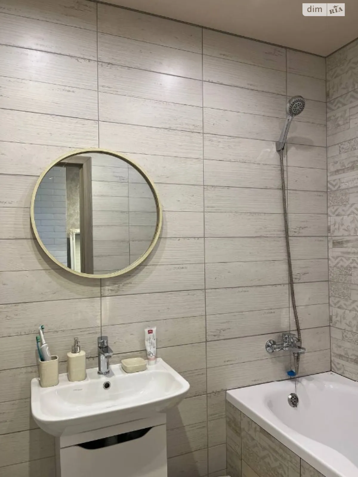 Продается 1-комнатная квартира 39.2 кв. м в Днепре, бул. Рубиновый, 7 - фото 1