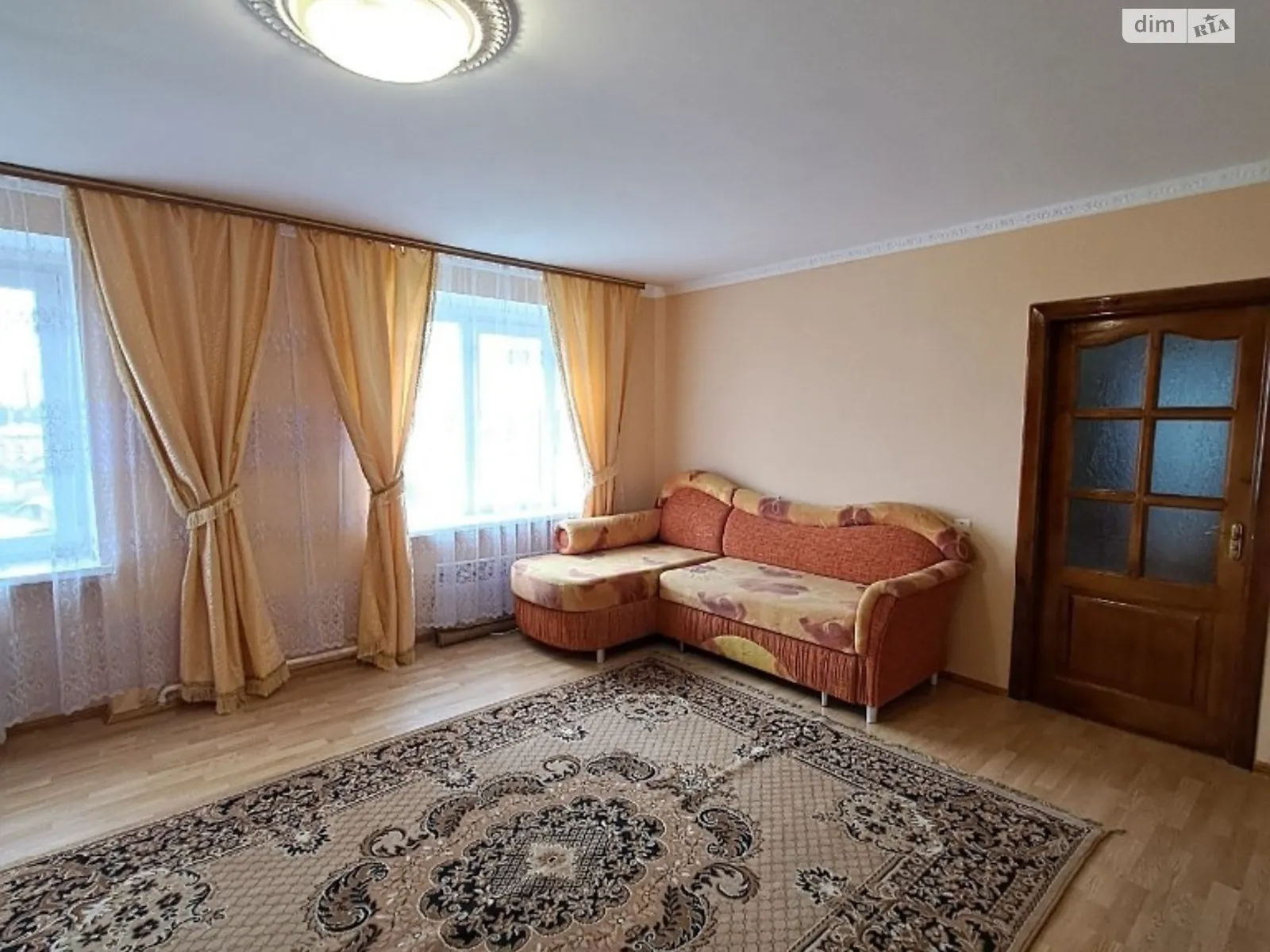 Продается 2-комнатная квартира 56 кв. м в Тысменице, цена: 33500 $