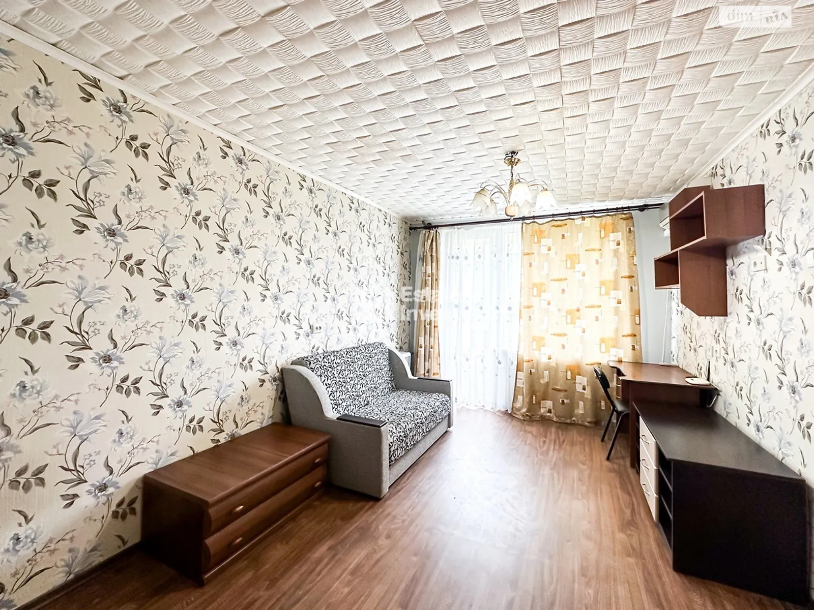 Продается 1-комнатная квартира 29 кв. м в Харькове, ул. 23-го Августа, 40