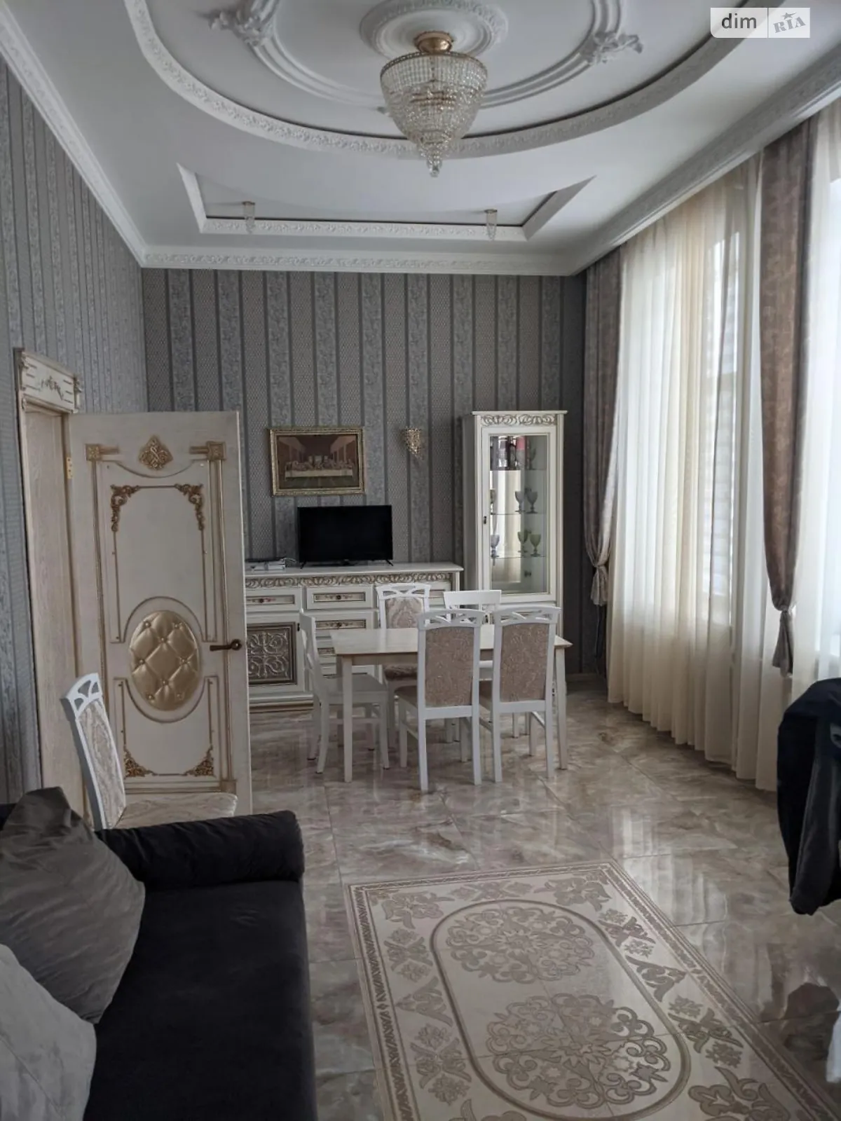 2-кімнатна квартира 61 кв. м у Тернополі - фото 2