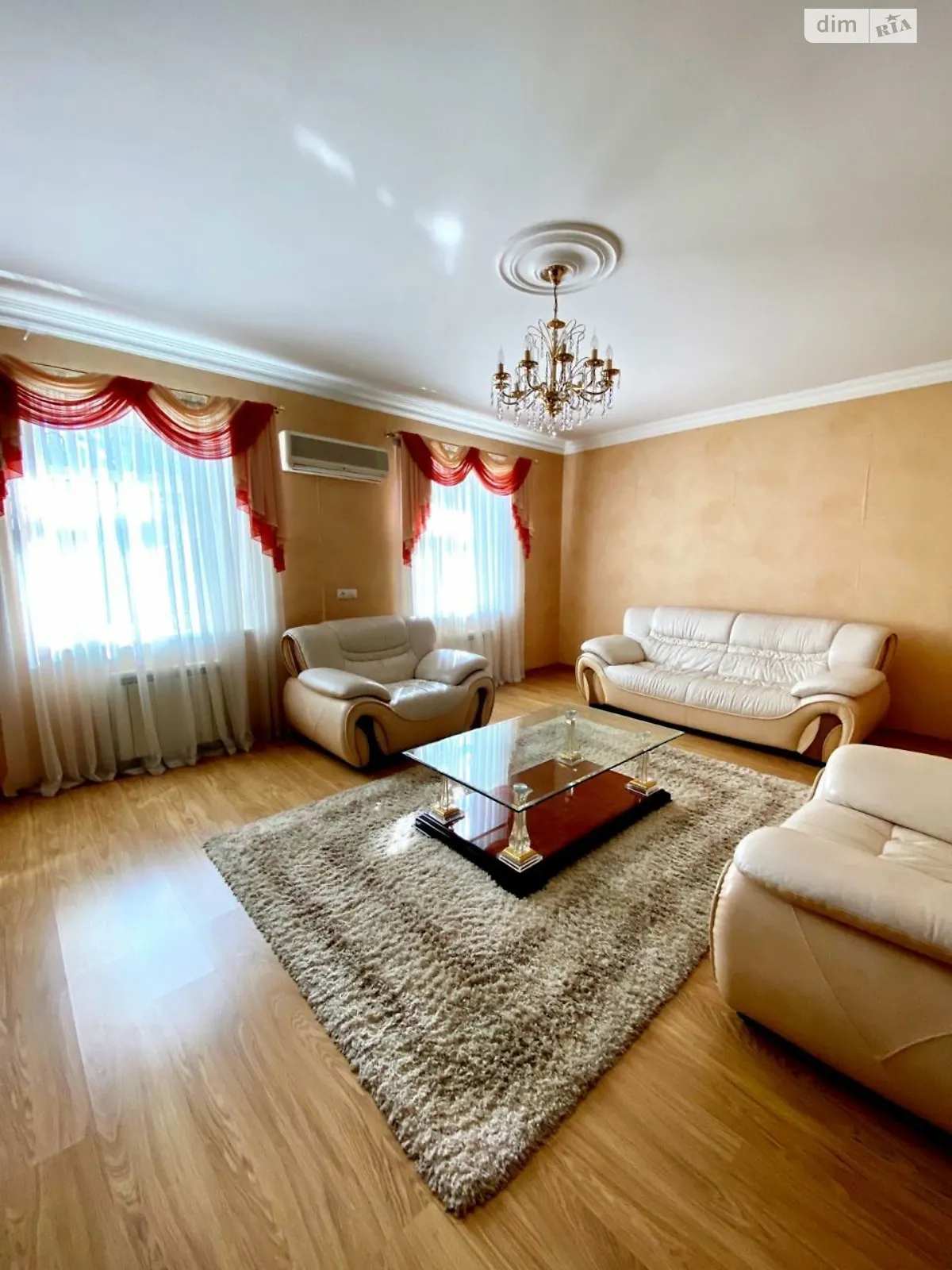 Продається будинок 2 поверховий 171 кв. м з каміном, цена: 224999 $