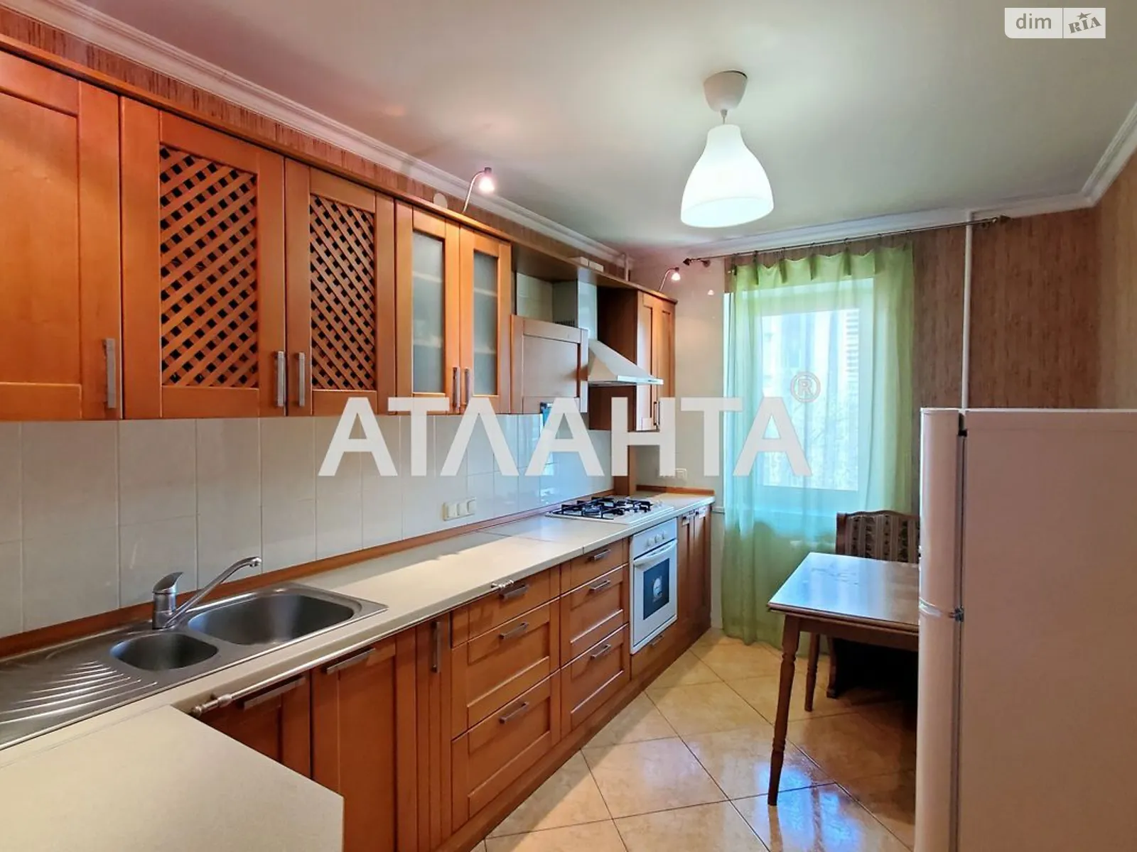 Продается 3-комнатная квартира 67.1 кв. м в Одессе, ул. Академическая - фото 1