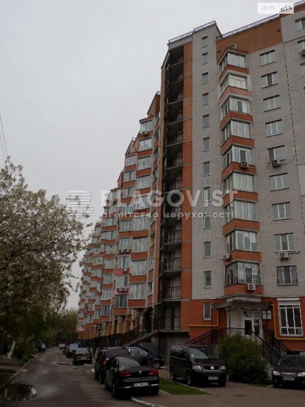 Продается 3-комнатная квартира 64 кв. м в Киеве, ул. Хмельницкая, 10 - фото 1