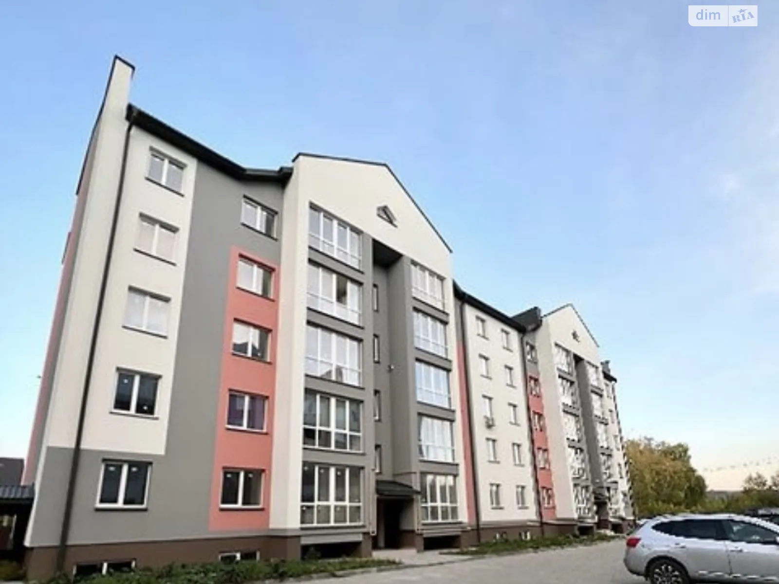 Продається 2-кімнатна квартира 74 кв. м у Теребовлі, вул. Січових Стрільців, 51Б - фото 1
