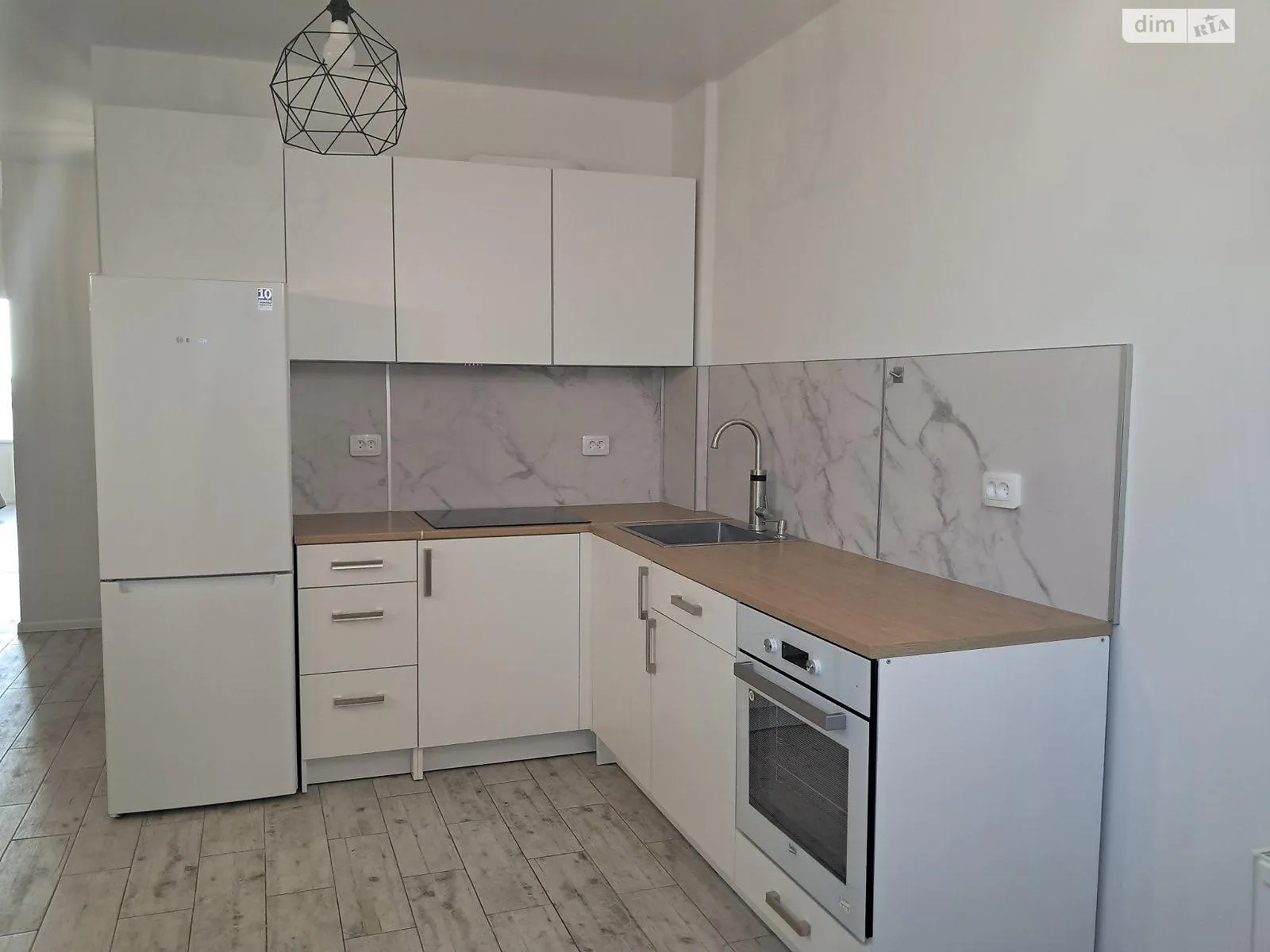 Продается 2-комнатная квартира 62 кв. м в Хмельницком, цена: 85000 $