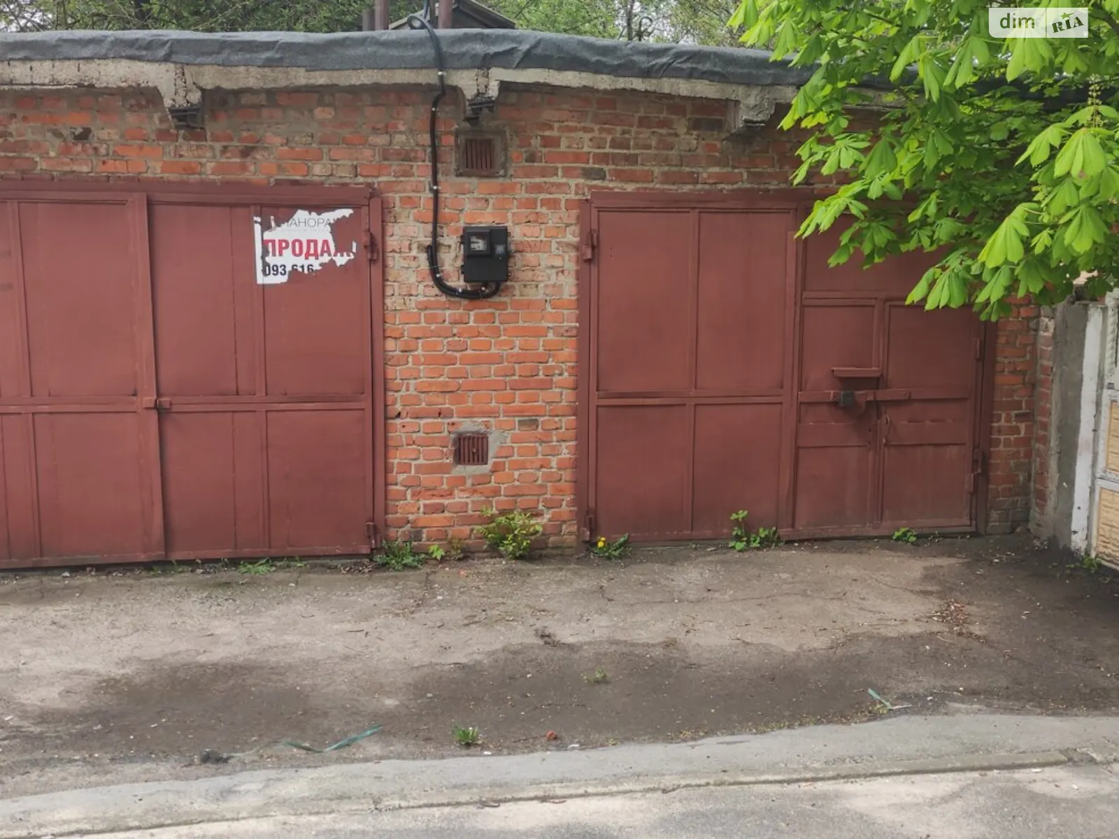 Продается отдельно стоящий гараж под легковое авто на 40 кв. м, цена: 17000 $ - фото 1