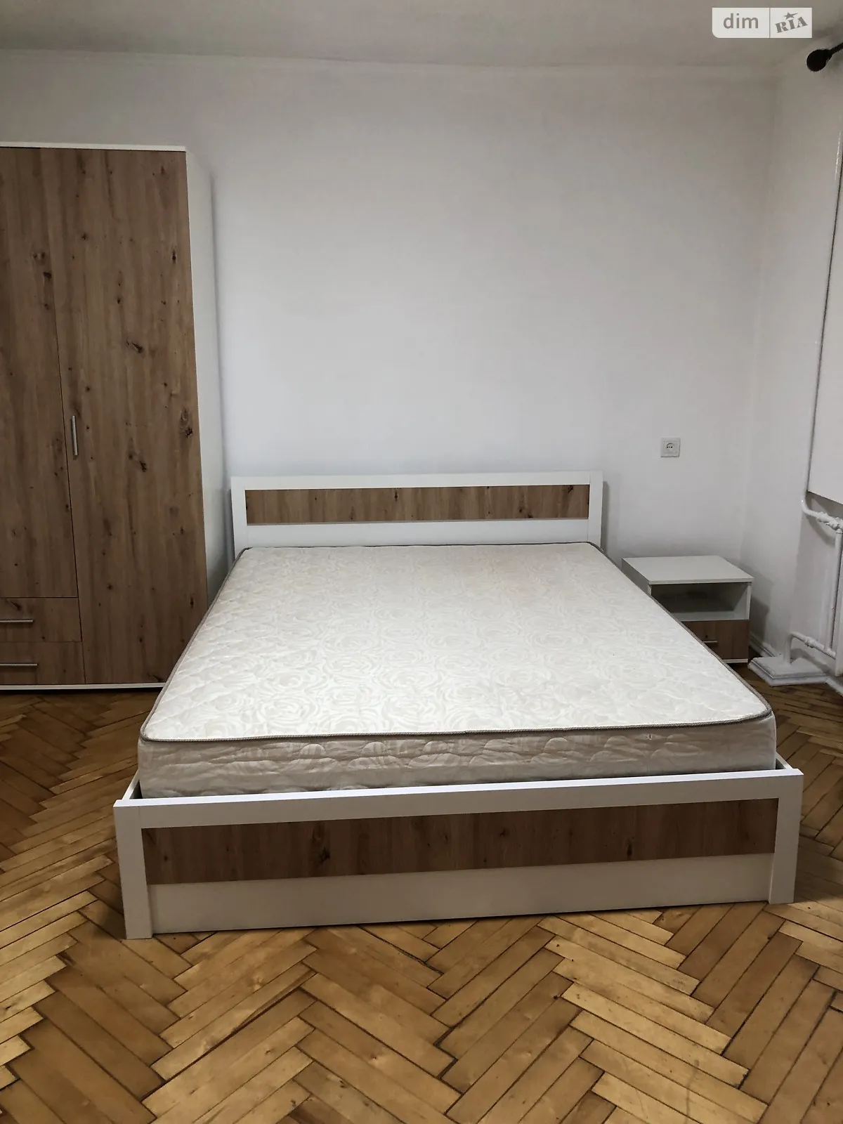 Продается 1-комнатная квартира 33 кв. м в Одессе, ул. Героев Крут, 41 - фото 1