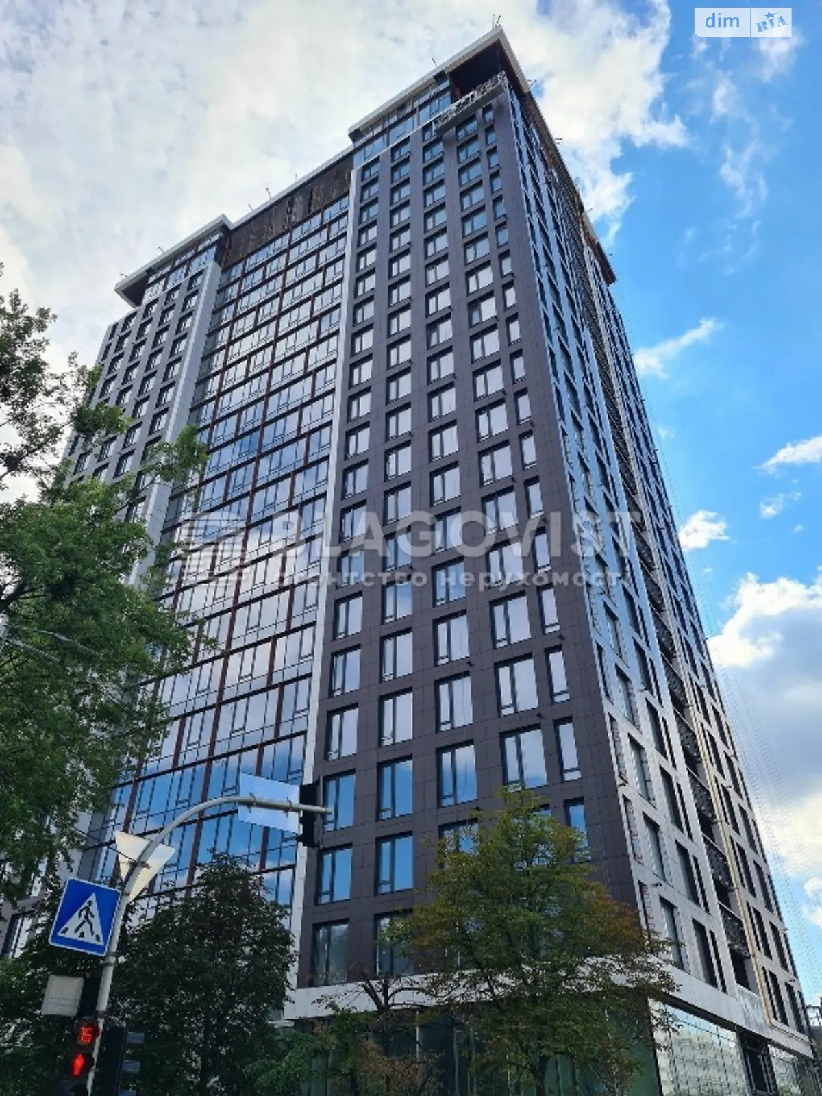 Продается 2-комнатная квартира 73 кв. м в Киеве, ул. Дегтяревская, 17 - фото 1