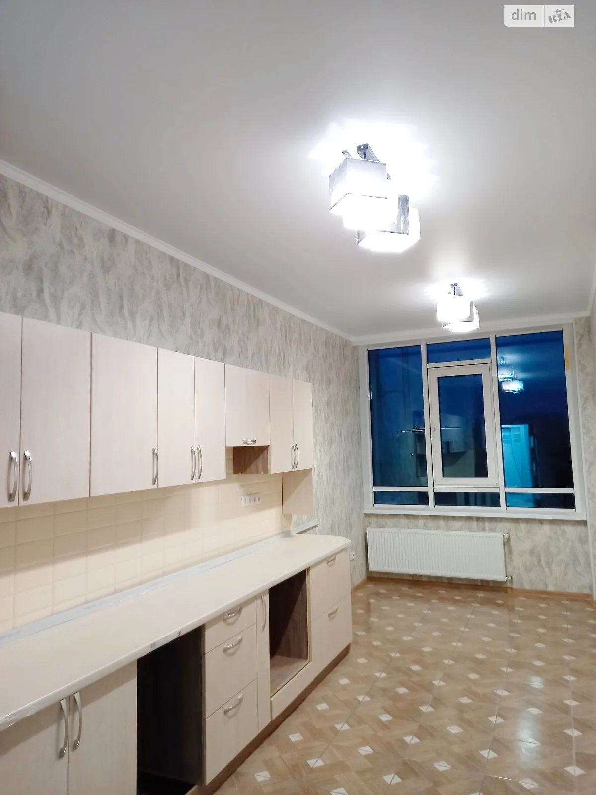 Продается 1-комнатная квартира 52 кв. м в Одессе, Фонтанская дор., 122 - фото 1
