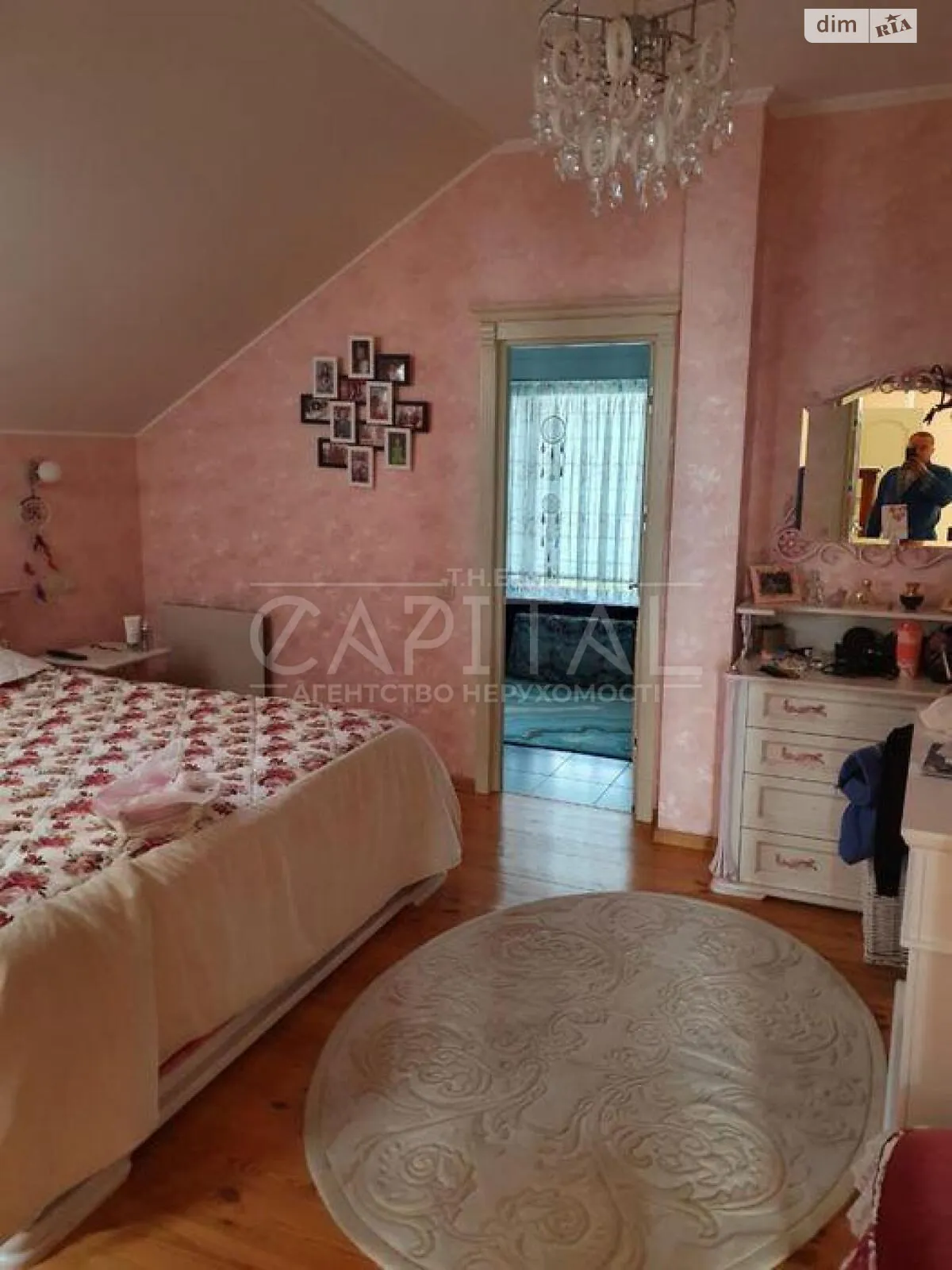 Сдается в аренду дом на 3 этажа 300 кв. м с балконом, цена: 1500 $ - фото 1