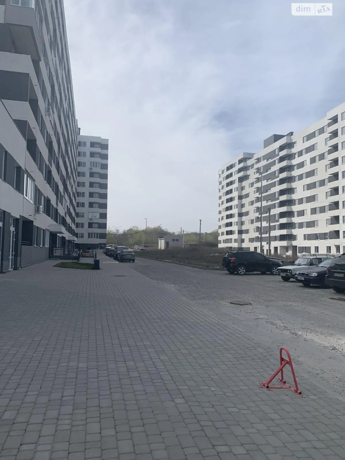 Продается офис 83 кв. м в бизнес-центре, цена: 63000 $ - фото 1