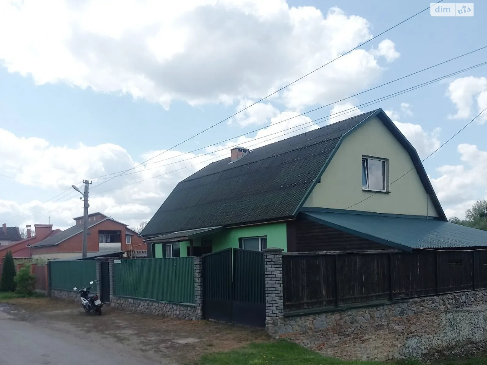 Продається будинок 2 поверховий 199 кв. м з каміном, цена: 60000 $