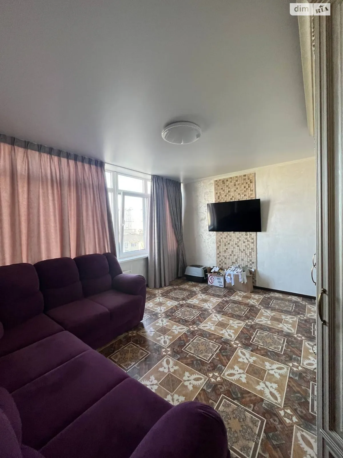 Продается 1-комнатная квартира 38 кв. м в Одессе, ул. Бассейная, 6А - фото 1