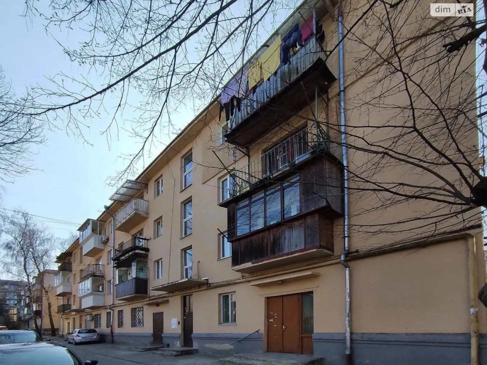 Продається 2-кімнатна квартира 43 кв. м у Львові