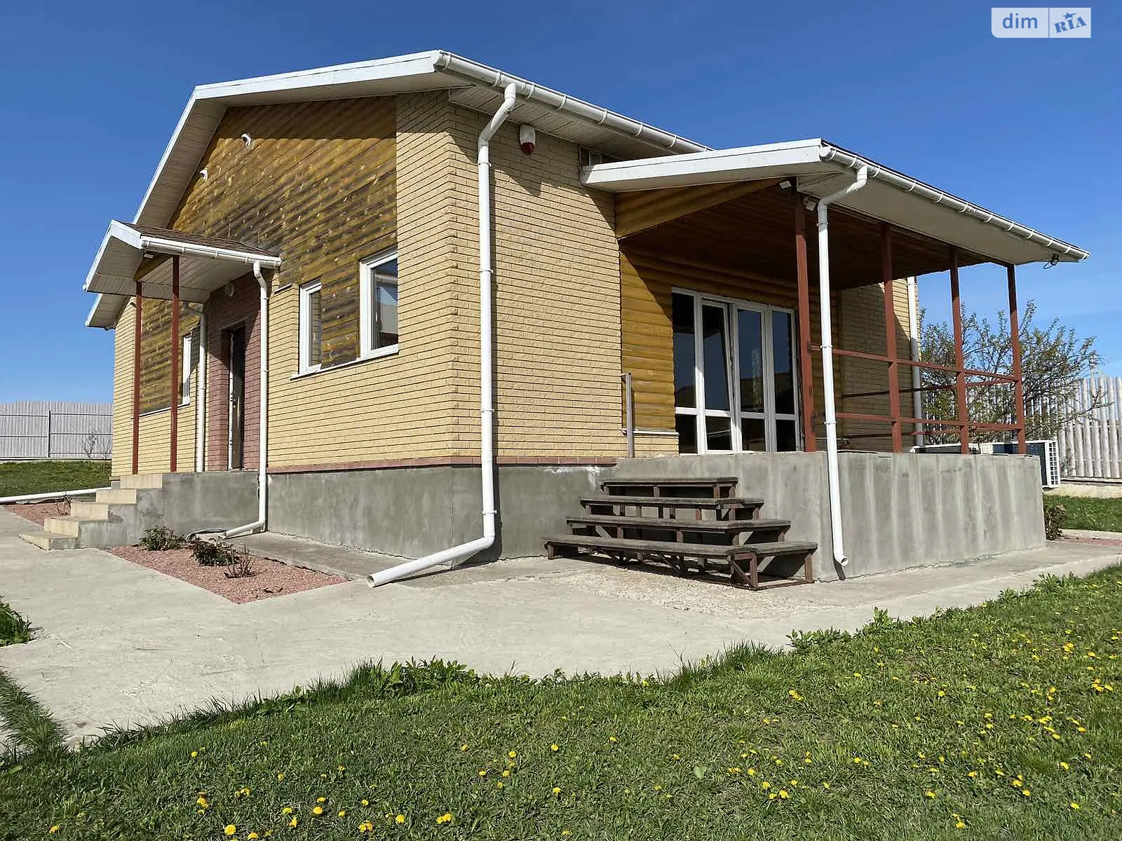 Продается одноэтажный дом 115 кв. м с мансардой, цена: 210000 $ - фото 1