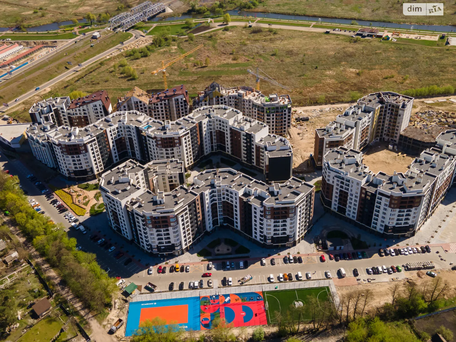 Продается 2-комнатная квартира 58 кв. м в Ирпене, ул. Кобылянской Ольги - фото 1
