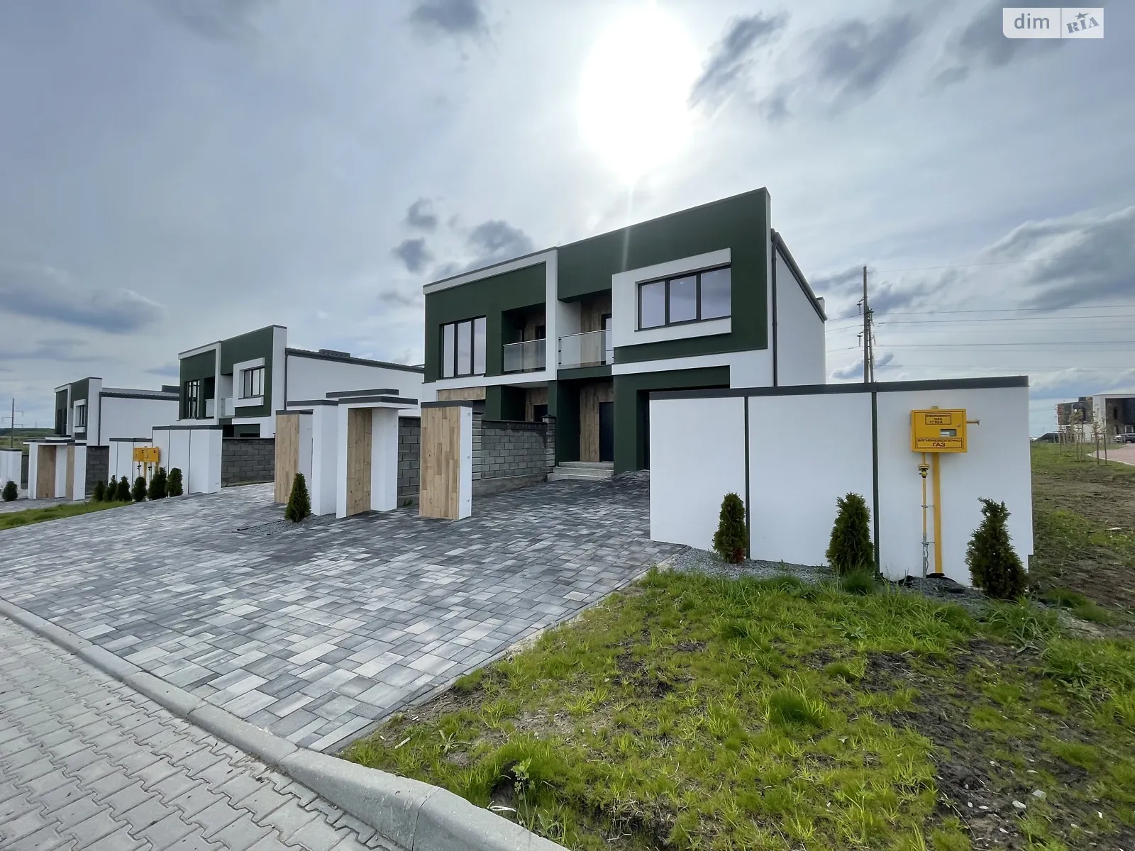 Продається частина будинку 118 кв. м з гаражем, цена: 100000 $ - фото 1