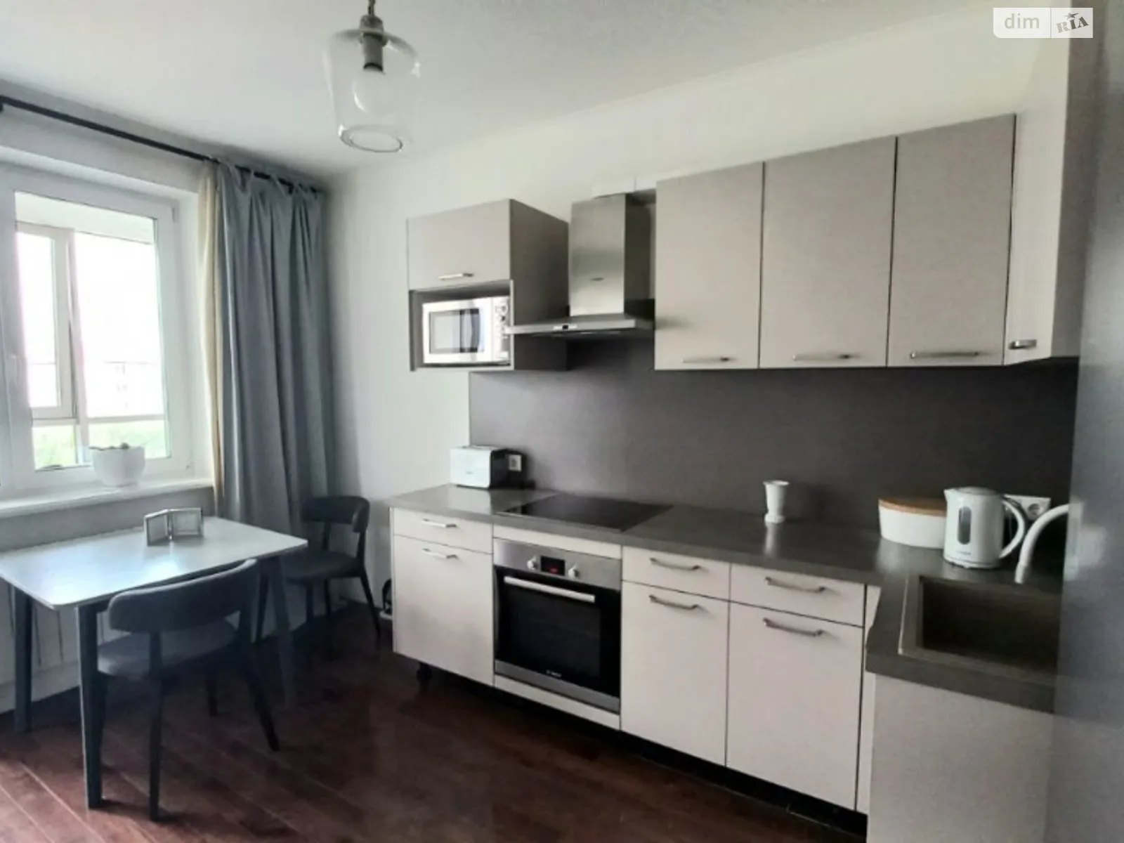 Продается 1-комнатная квартира 56 кв. м в Киеве, цена: 130000 $