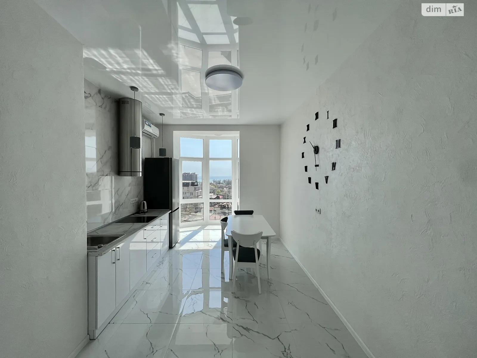 Продається 2-кімнатна квартира 61 кв. м у Одесі, Фонтанська дор. - фото 1