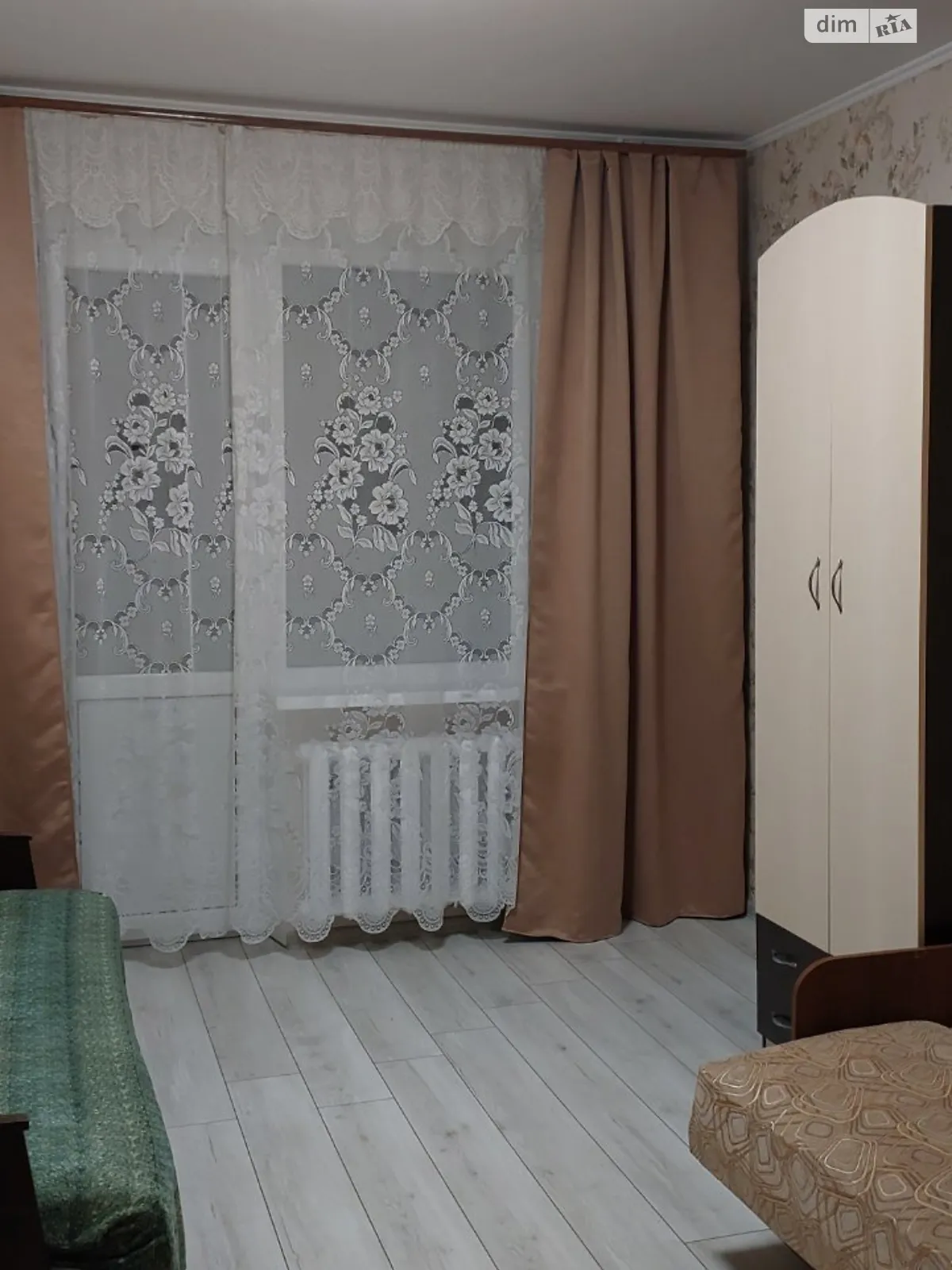 Здається в оренду кімната 60 кв. м у Одесі, цена: 2500 грн - фото 1